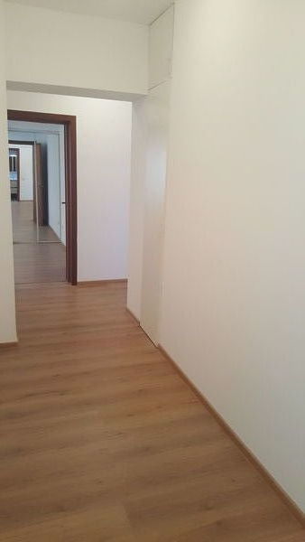 Nordului, Cartier Francez, 3 camere.